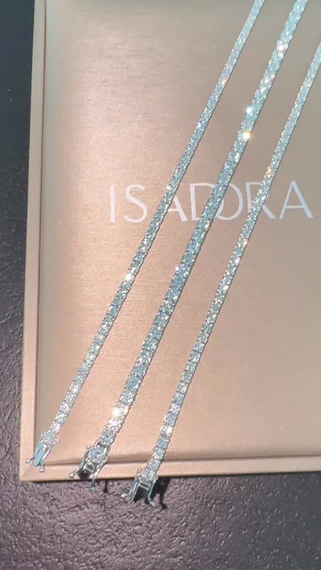 Post 8 by Isadora Jewellery DMCC on Instagram (video)