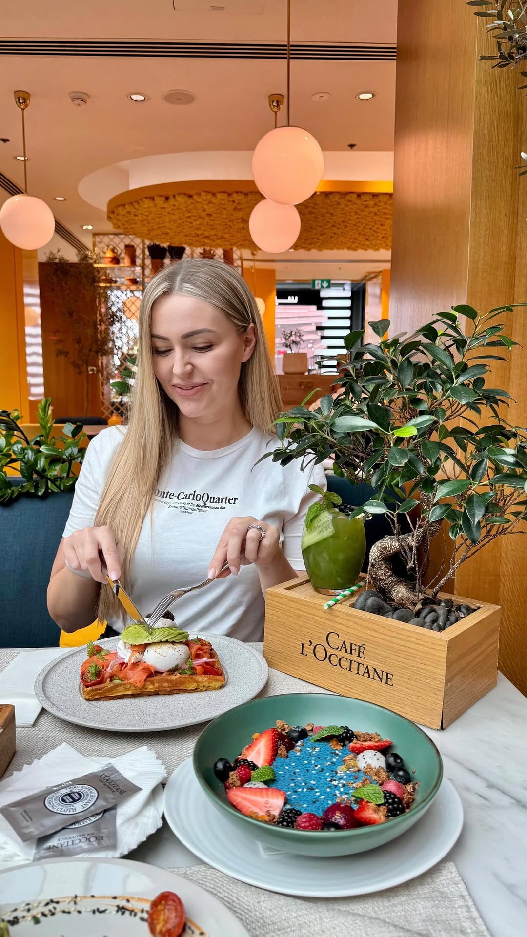 Post 3 by Dubai | Foodie | Fitness on Instagram (video)