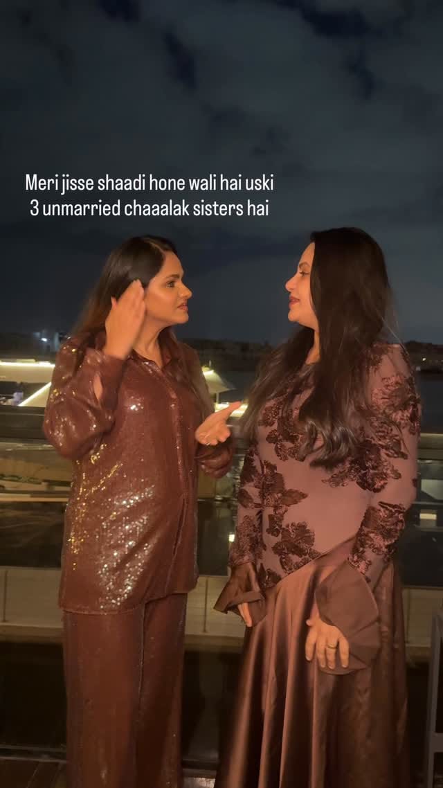 Post 6 by Afreen Sayed on Instagram (video)