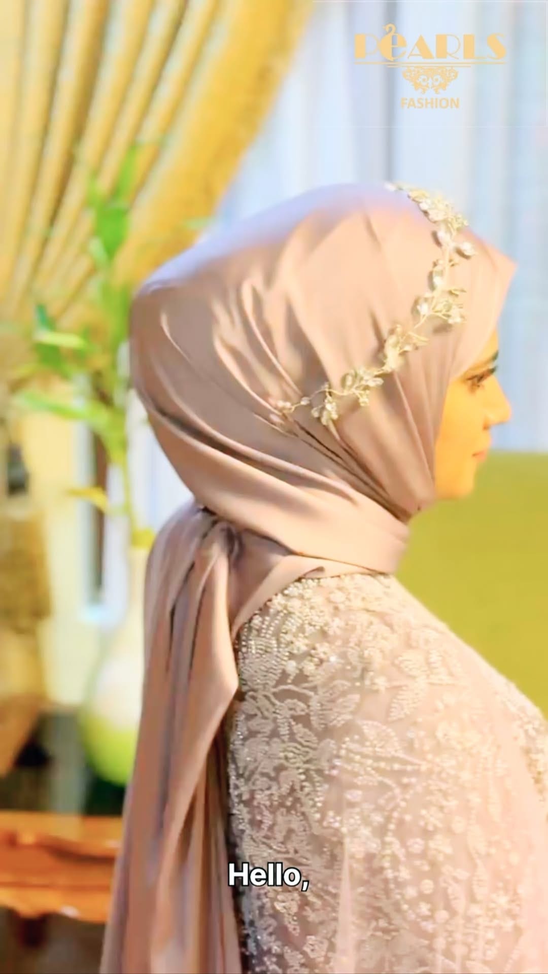 Post 8 by PEARLS FASHION on Instagram (video)