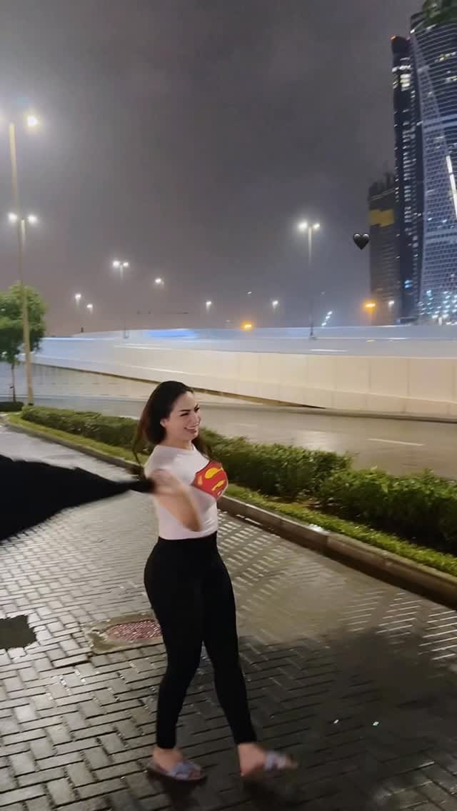 Post 7 by Dania Mosselly on Instagram (video)