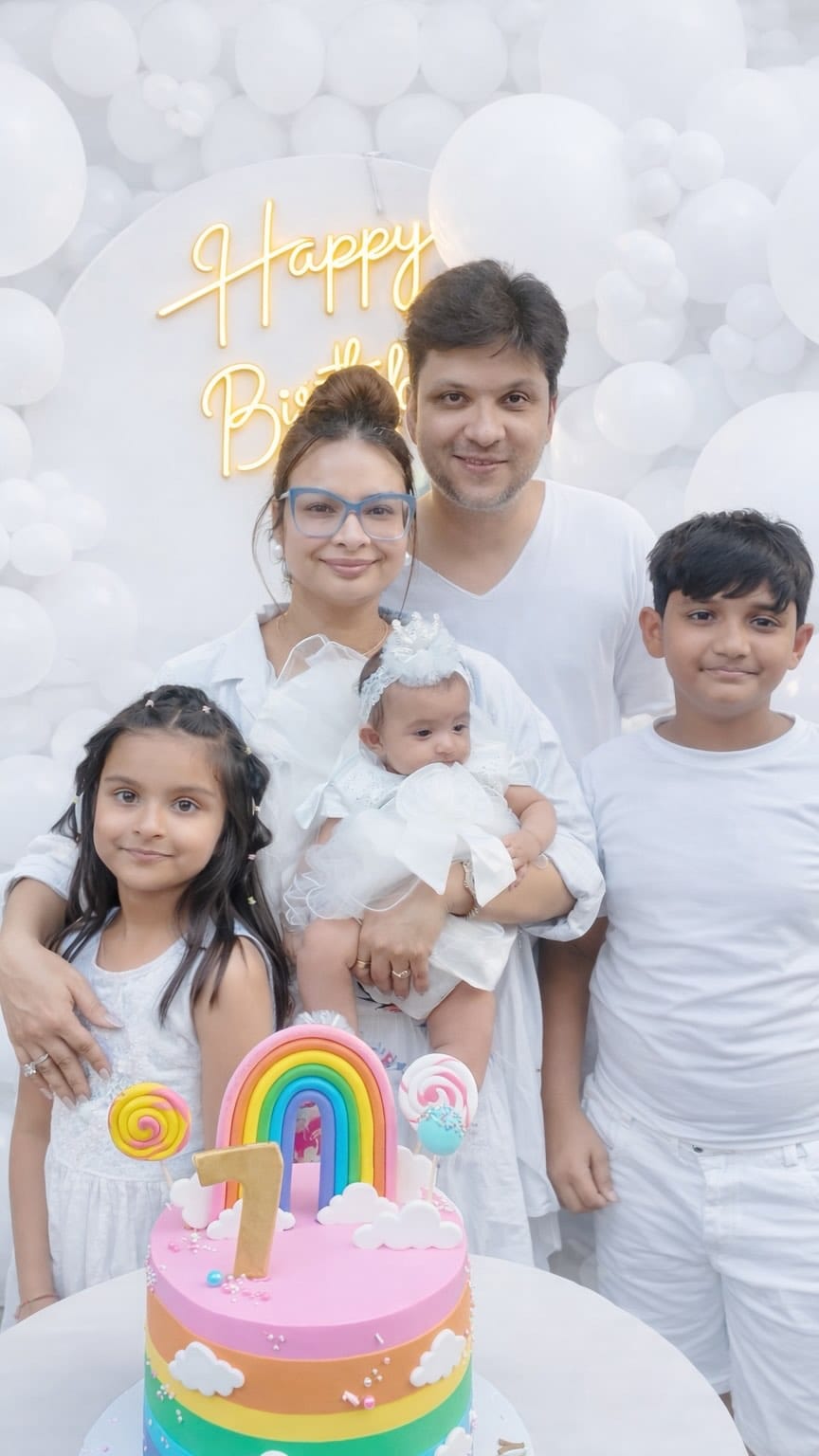 Post 1 by Bhaavya Kapur on Instagram (video)