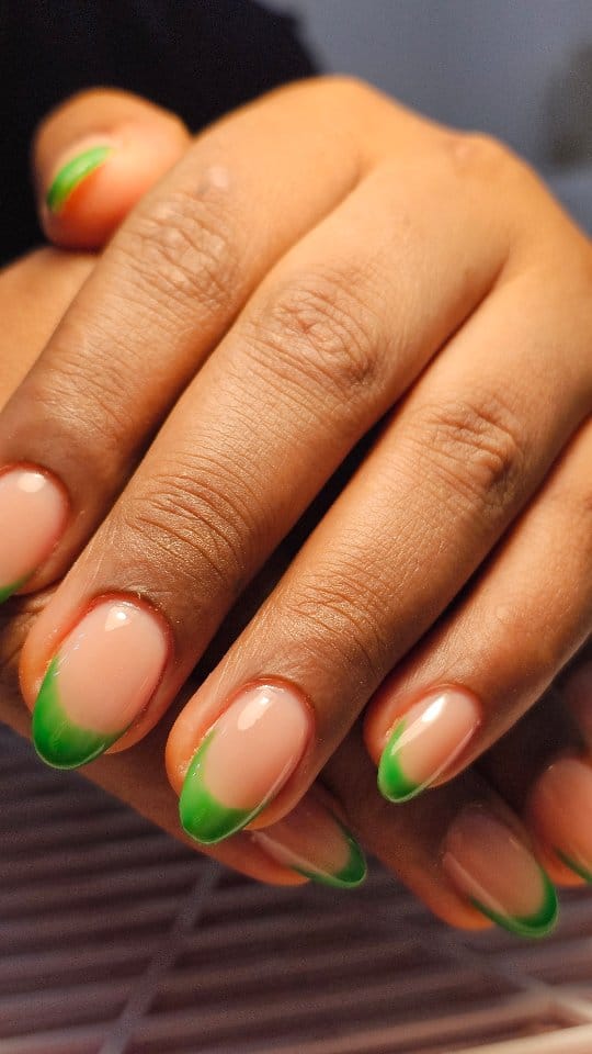 Post 4 by afrodit  beauty style on Instagram (video)