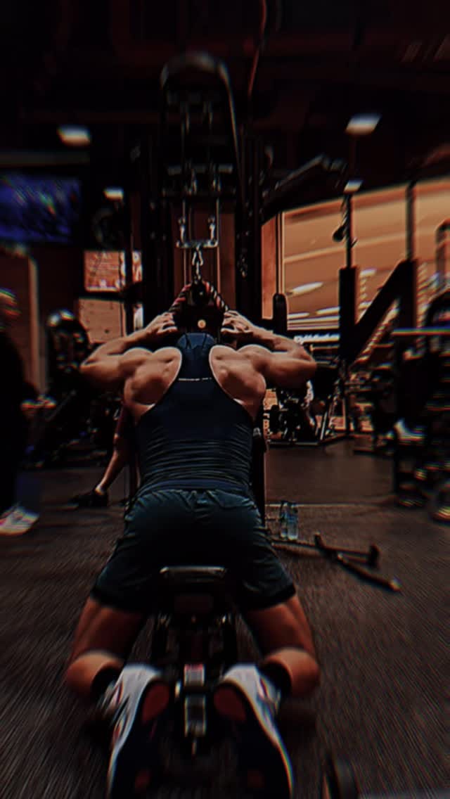 Post 5 by Mohamed Ghanam - محمد الغنام on Instagram (video)