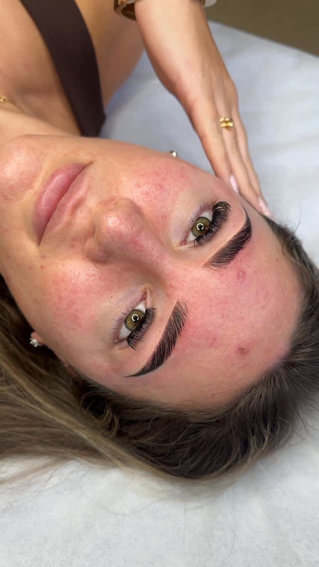 Post 2 by BROWZ 🇦🇪 🇳🇱 • BROWARTIST • PMU • ACADEMY on Instagram (video)