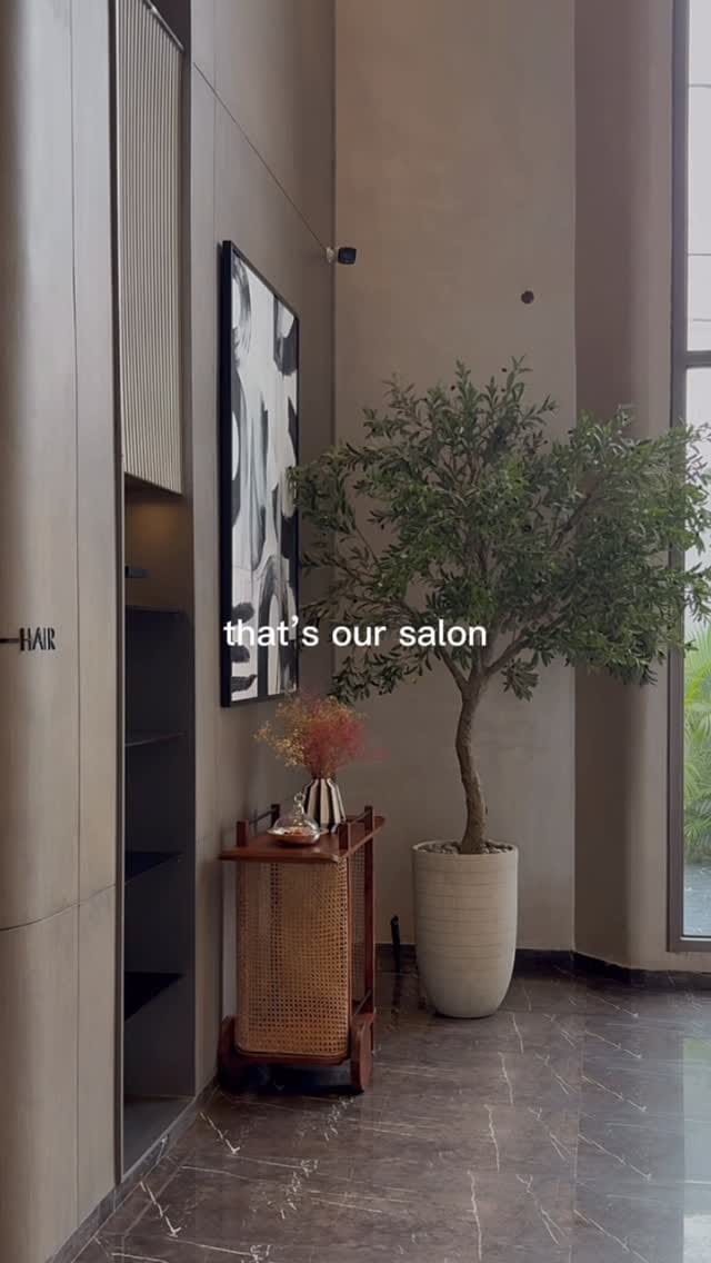 Post 8 by Zehra Abbas on Instagram (video)