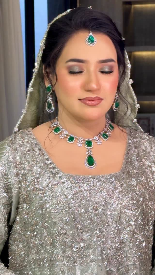 Post 3 by Zehra Abbas on Instagram (video)