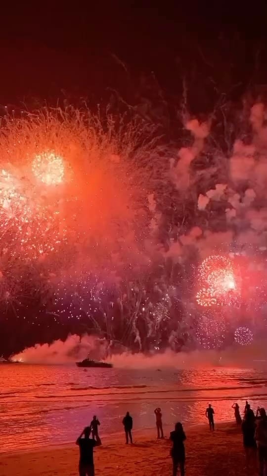 Post 6 by Dubai Luxury on Instagram (video)