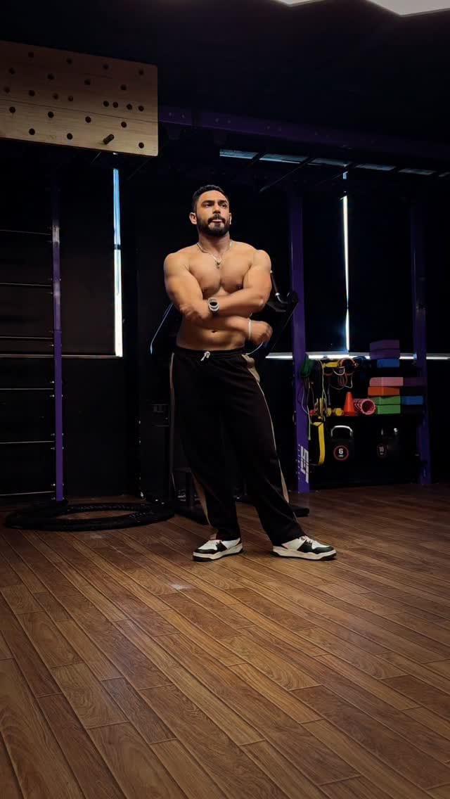 Post 7 by Ali Pathan on Instagram (video)