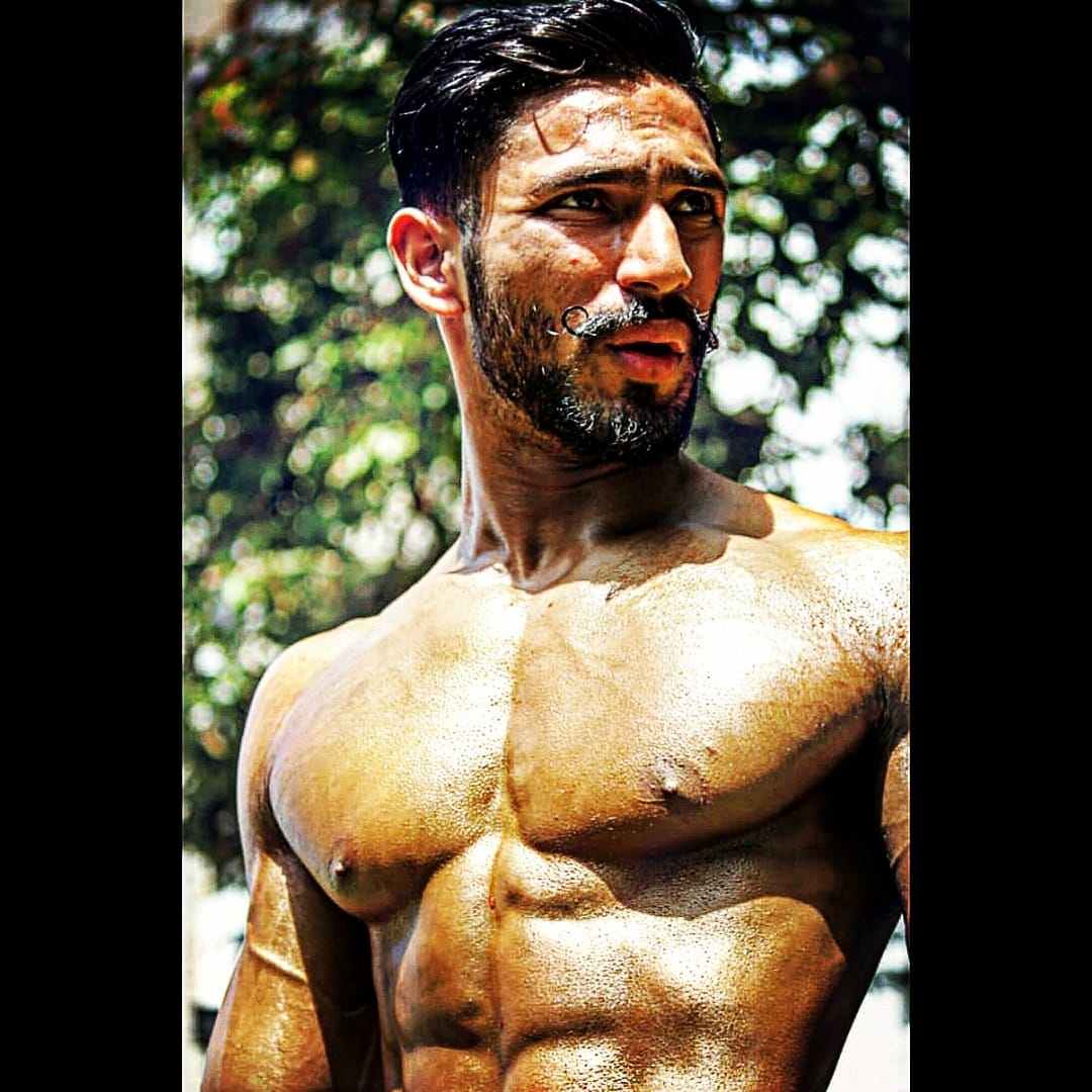 Post 10 by Ali Pathan on Instagram (image)