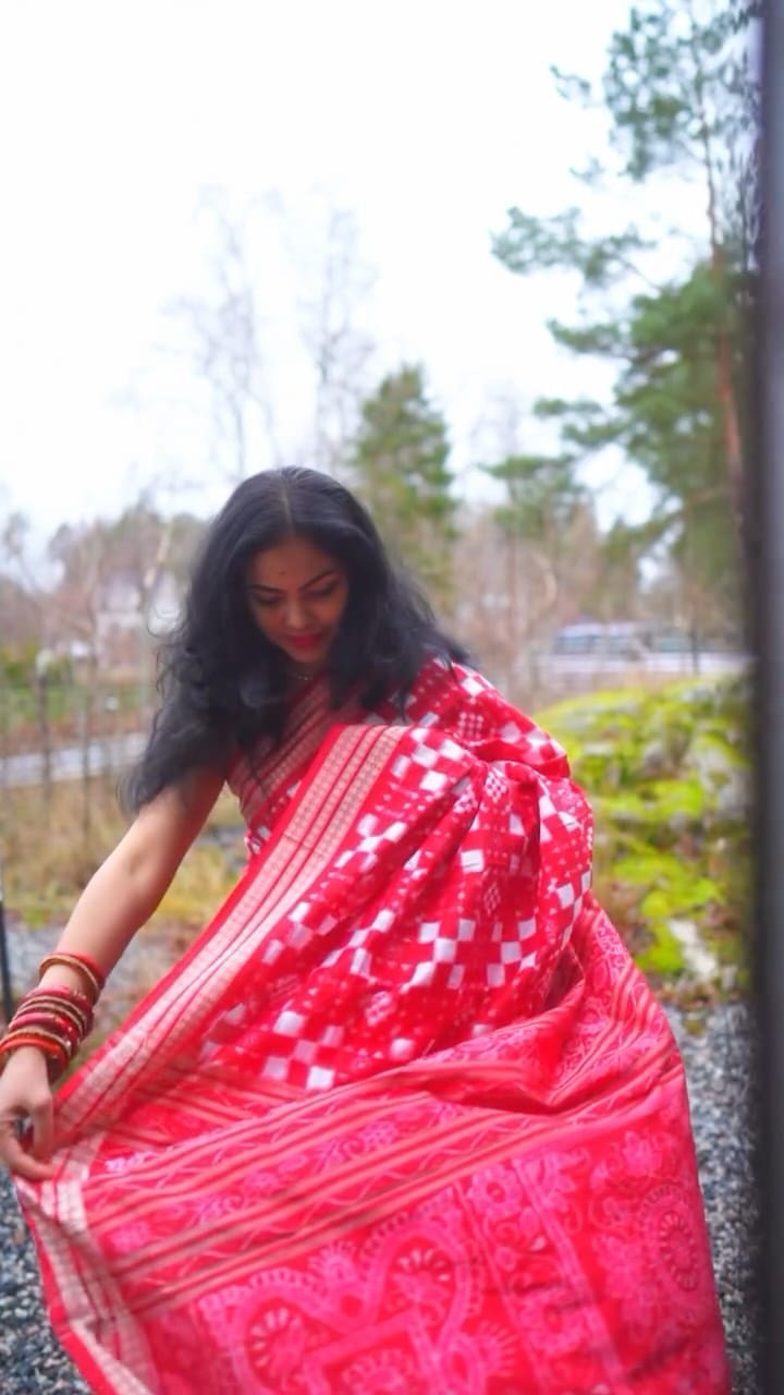 Post 7 by Amrita Das on Instagram (video)