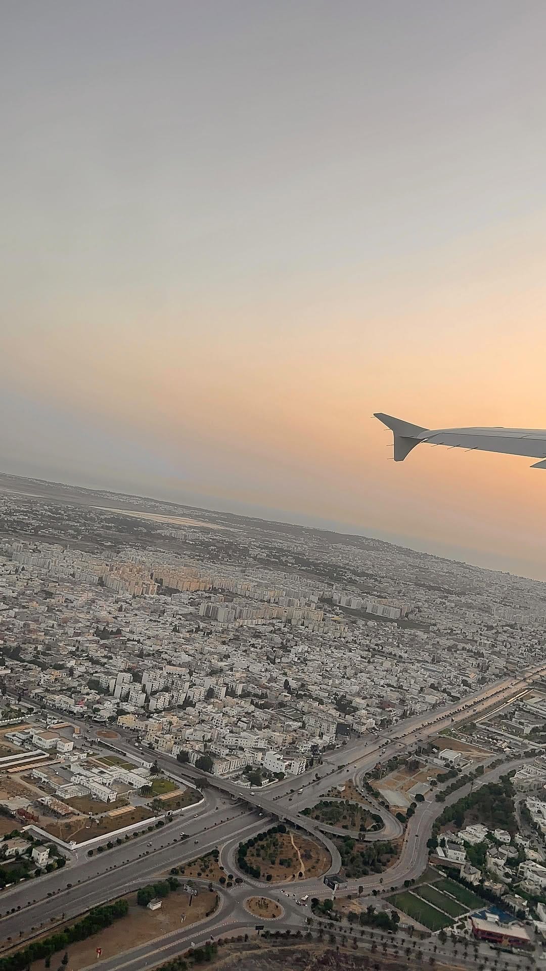 Post 10 by Amal Amamou on Instagram (video)