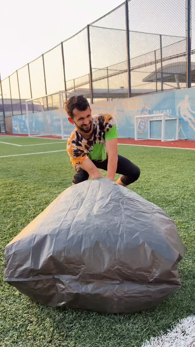 Post 6 by Ammar Freez on Instagram (video)