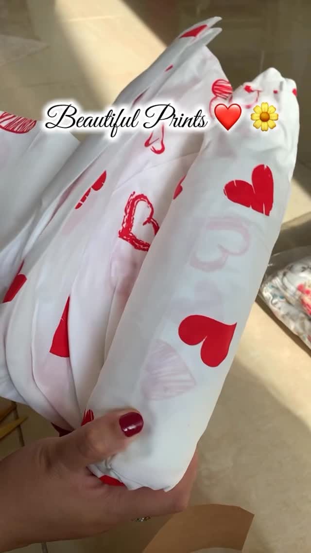 Post 10 by Fouziya Moin on Instagram (video)