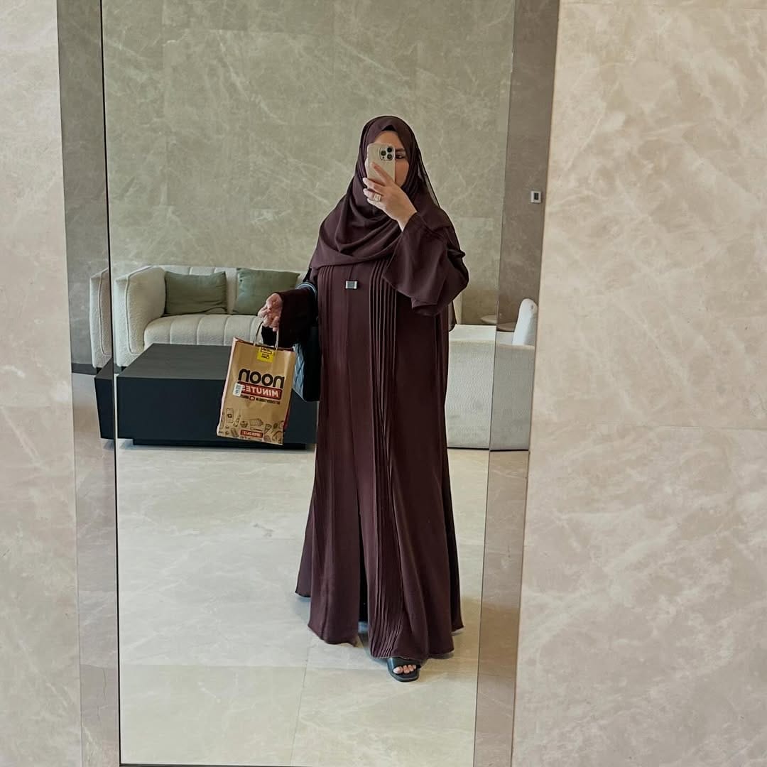 Post 8 by Fouziya Moin on Instagram (carousel)