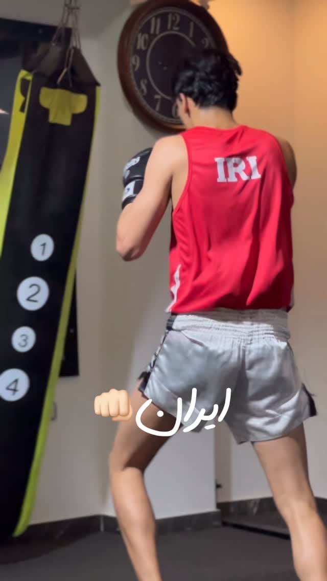 Post 3 by Number One/سینا فتحی on Instagram (video)