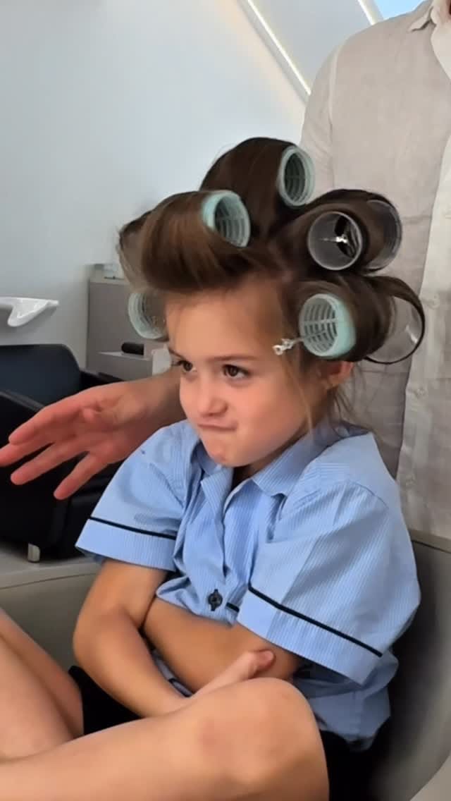 Post 7 by SASALON | BEAUTY SALON | INTERNET CITY | DUBAI on Instagram (video)