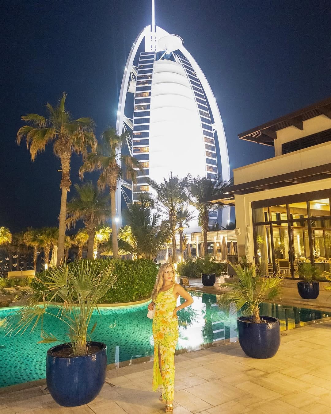 Post 8 by Fiorella Melloh on Instagram (carousel)