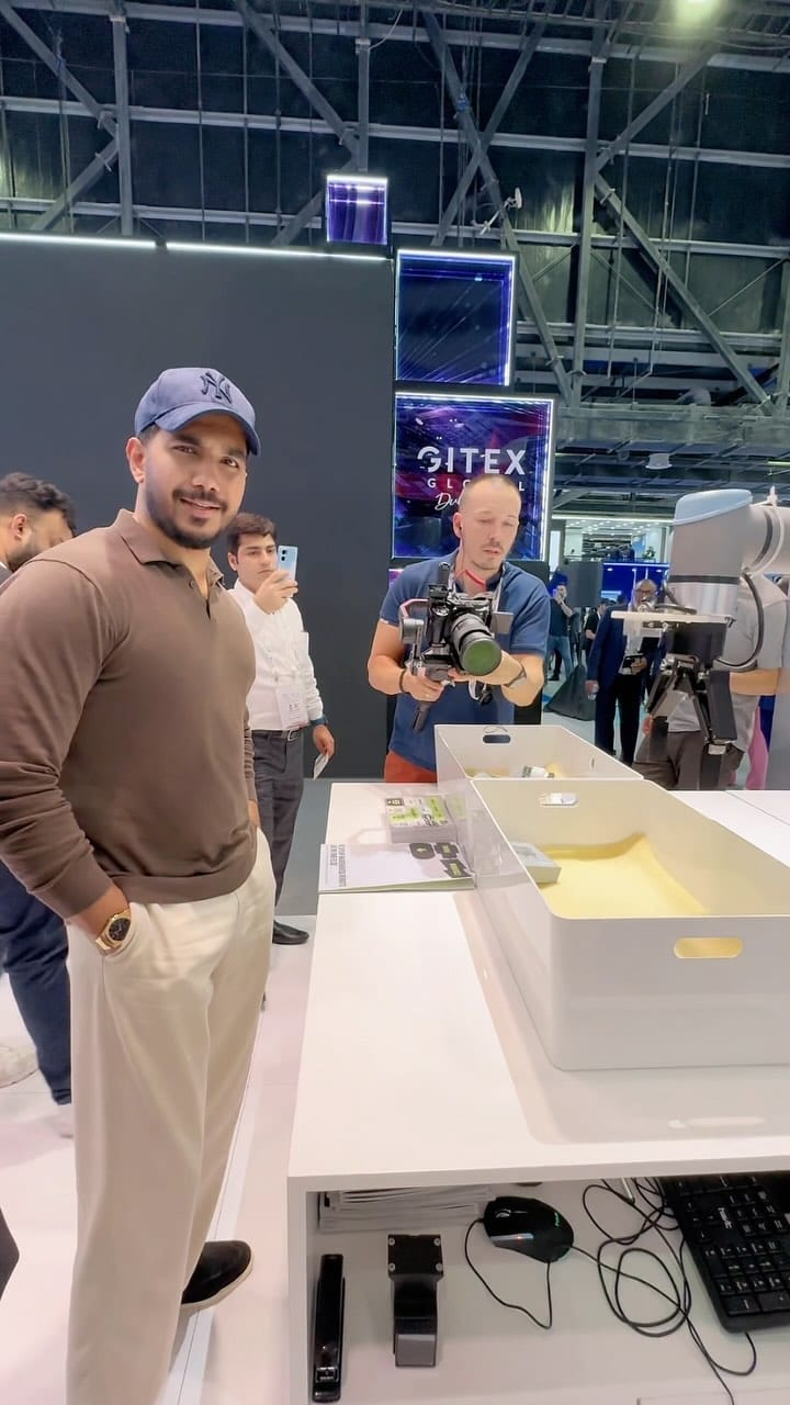 Post 6 by Musthak Beeroli - Dubai Blogger on Instagram (video)