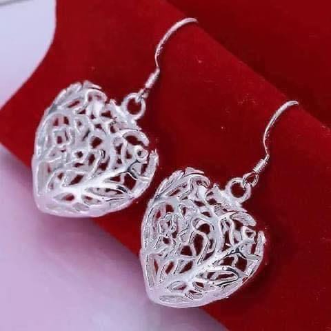 Post 4 by iBling Jewelry on Instagram (image)