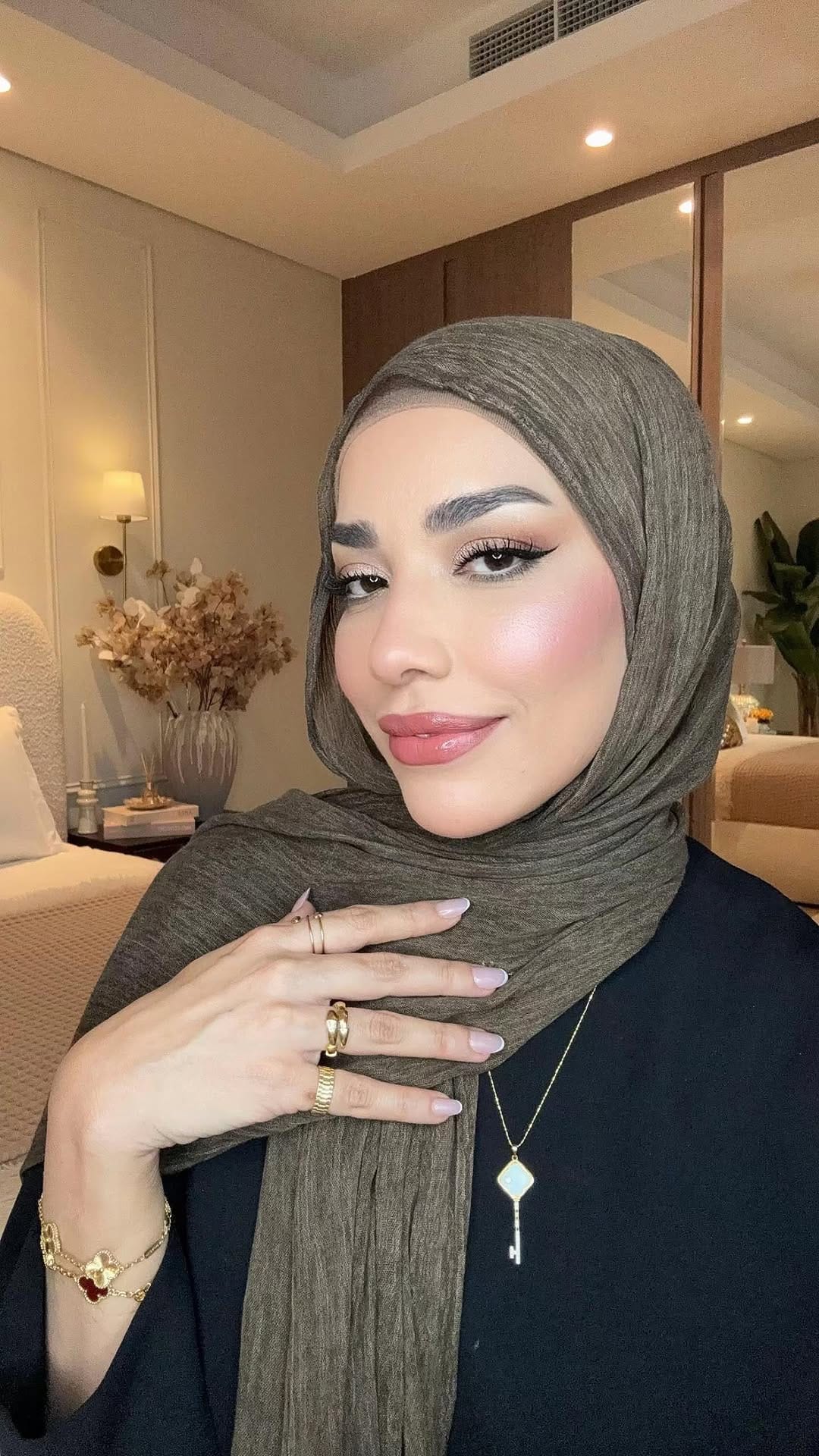 Post 5 by Yusra Alsayed on Instagram (video)