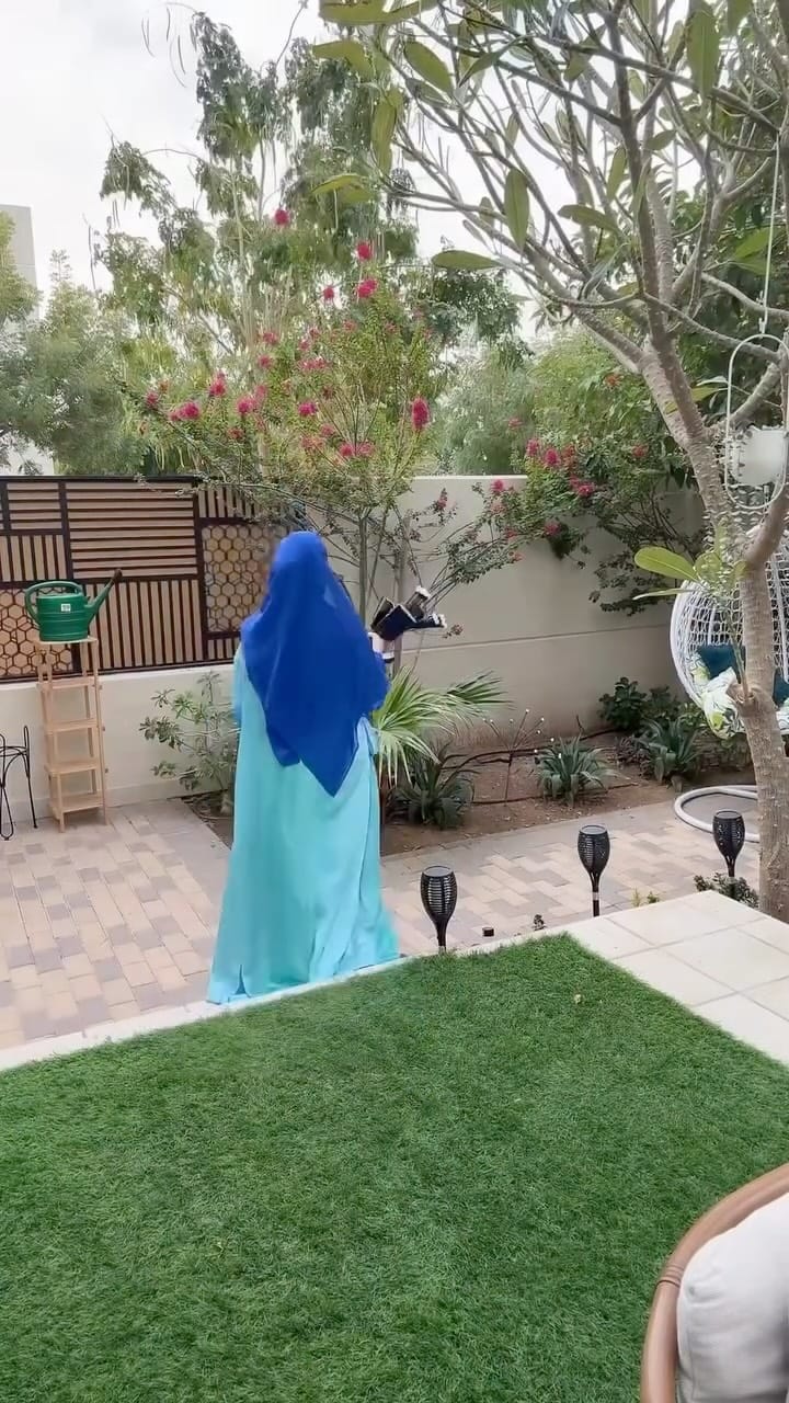 Post 6 by Yusra Alsayed on Instagram (video)