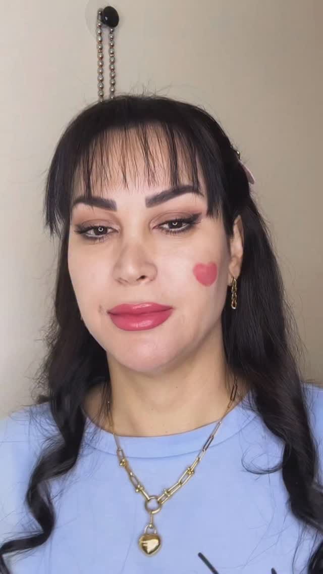 Post 6 by Yara Kourbaj on Instagram (video)