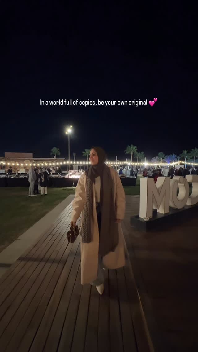 Post 1 by Nabila Shaikh on Instagram (video)
