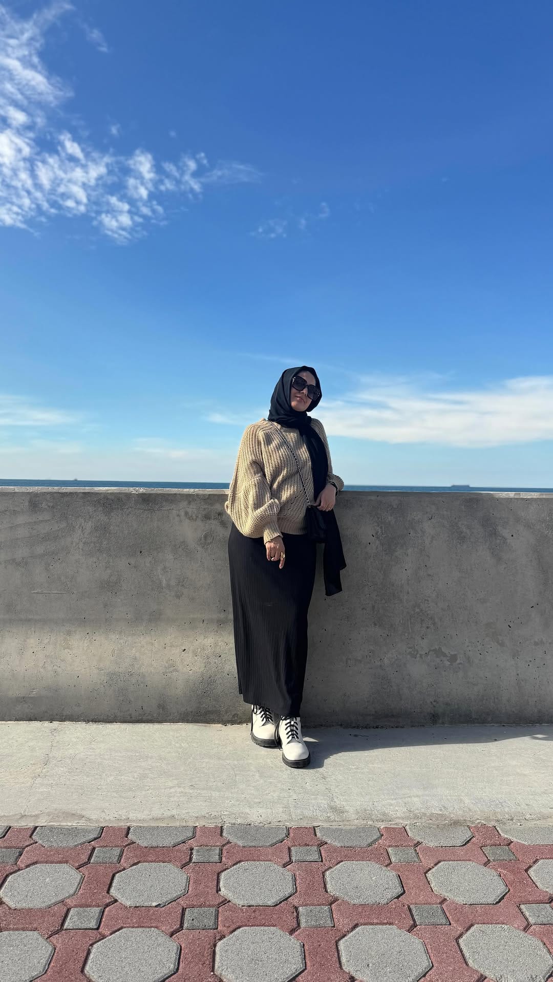 Post 5 by Nabila Shaikh on Instagram (video)