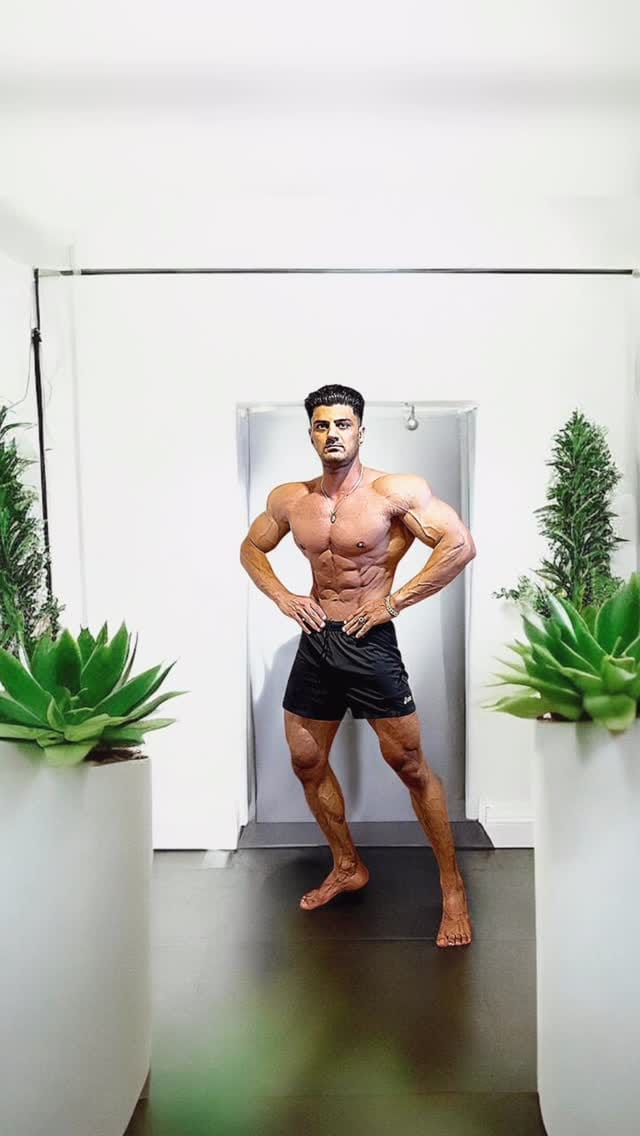 Post 8 by miladrooshanzadeh_IFBBPROCOACH on Instagram (video)