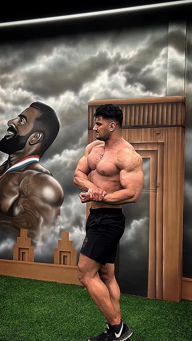 Post 4 by miladrooshanzadeh_IFBBPROCOACH on Instagram (video)