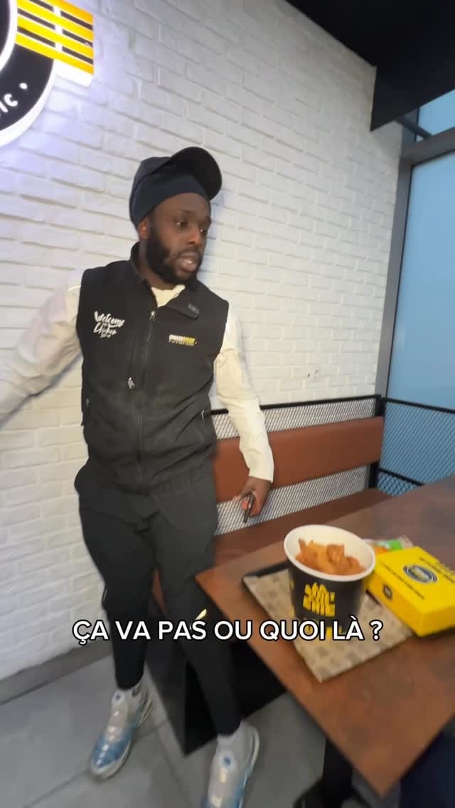 Post 5 by Chicken Street France on Instagram (video)