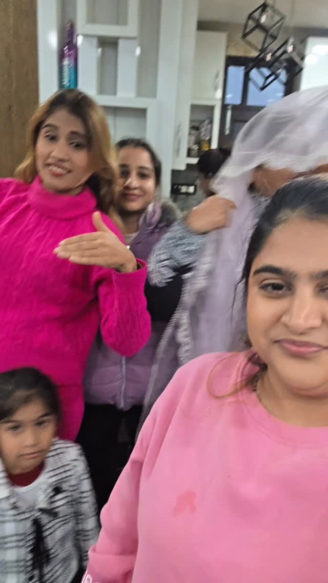 Post 1 by GINNI MEHTA🧿| Digital Creator  Open for collaboration | Licensed on Instagram (video)