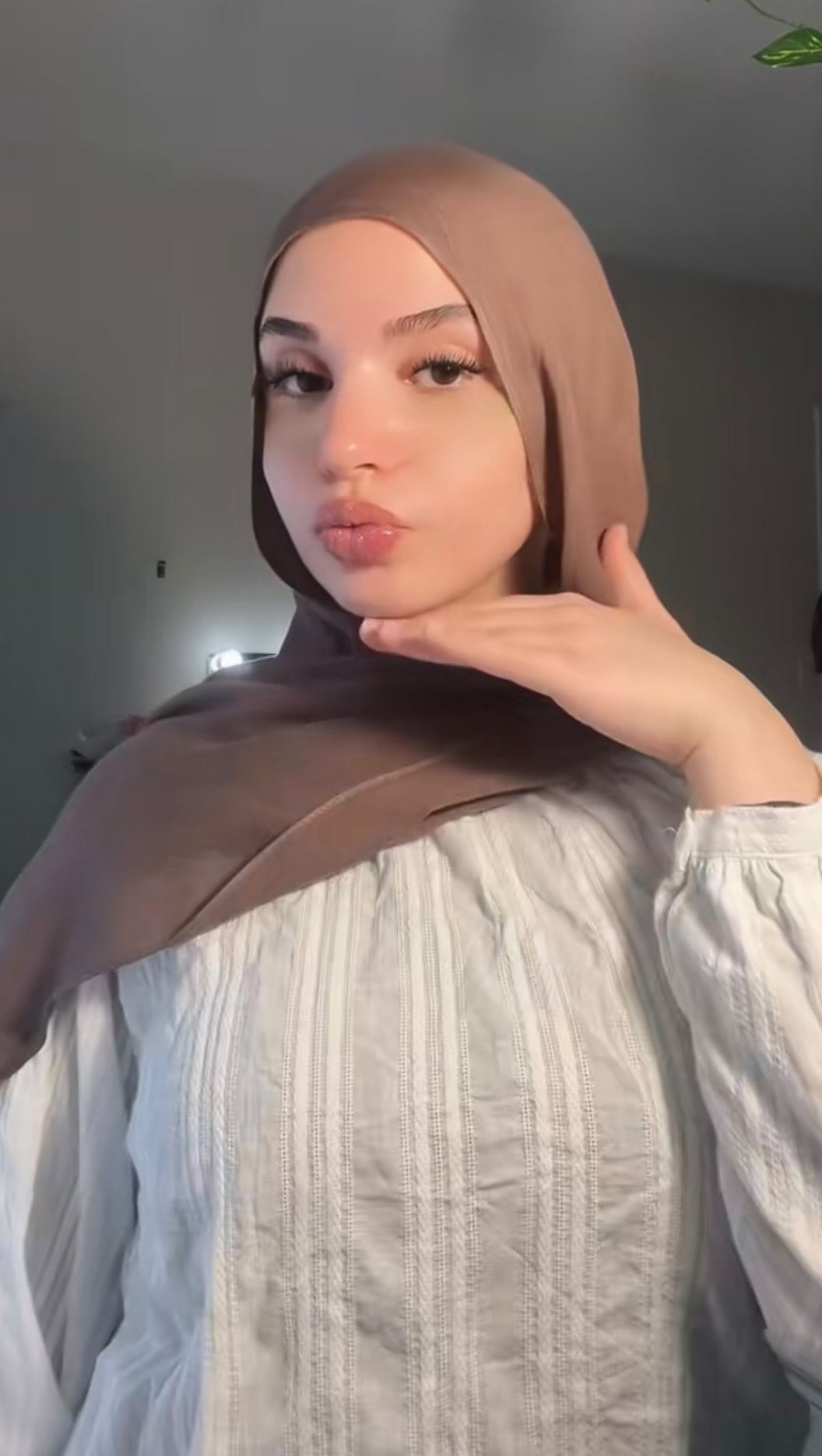 Post 3 by @hijabtiofficial on Instagram (video)
