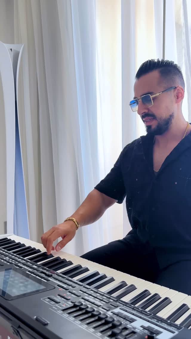 Post 4 by Ali Jabr on Instagram (video)