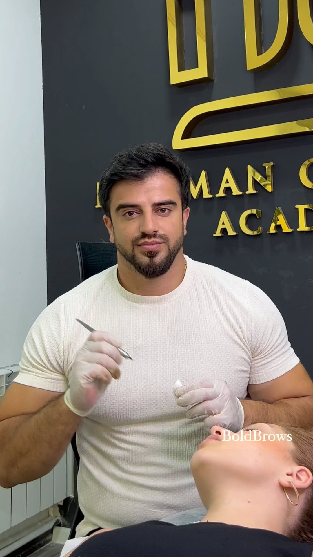 Post 9 by microblading & boldbrows on Instagram (video)