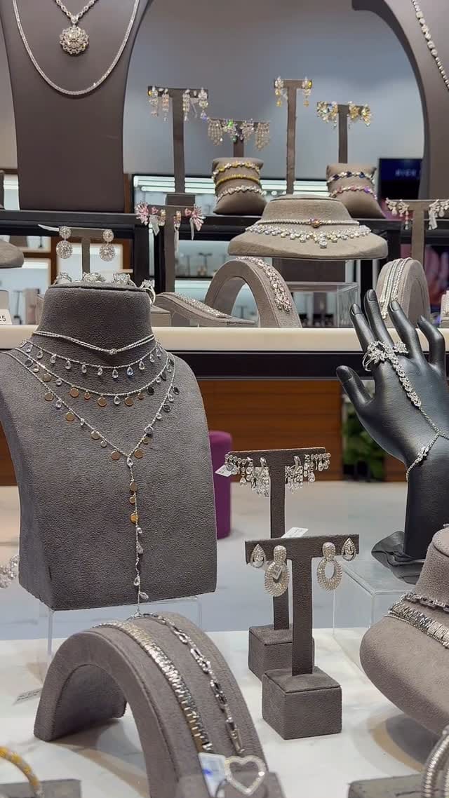 Post 9 by High Street Jewelry هاي ستريت on Instagram (video)