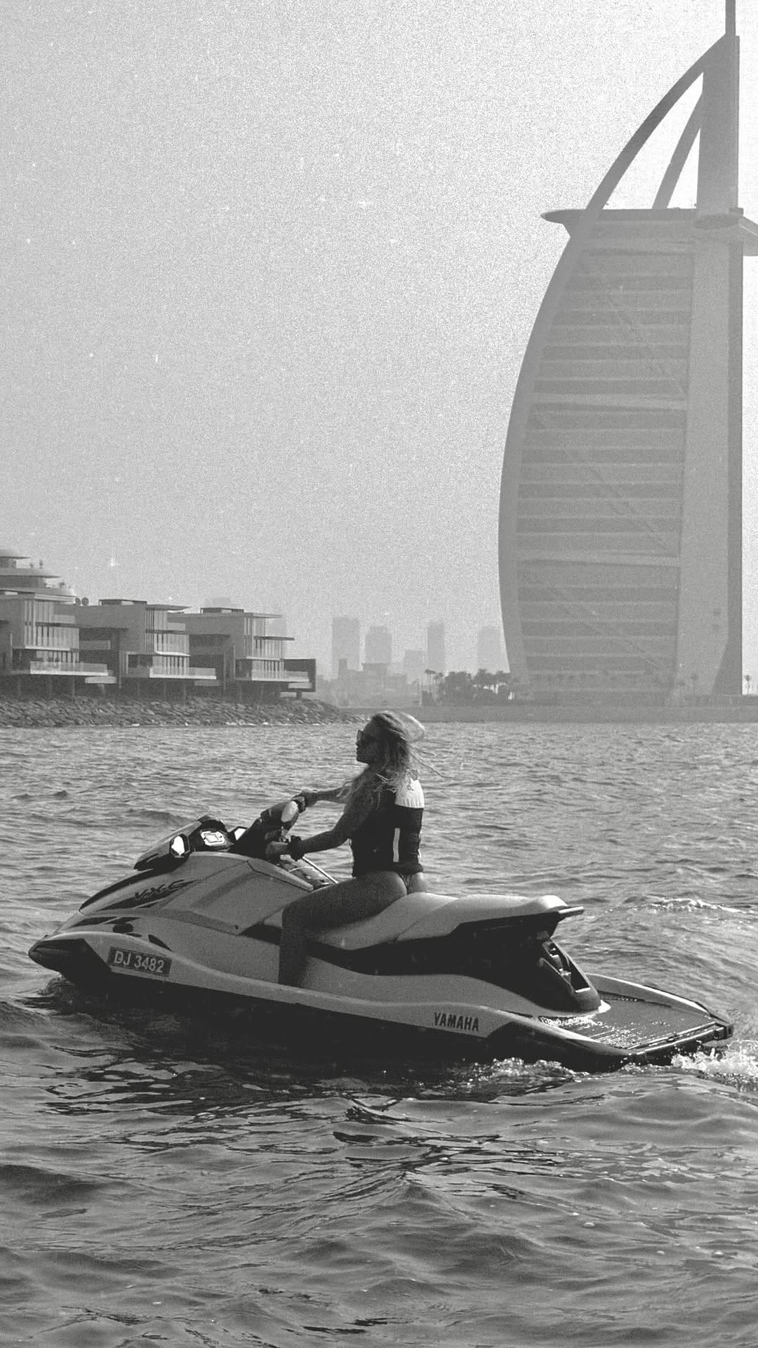 Post 5 by GIULIA DELCARRO on Instagram (video)