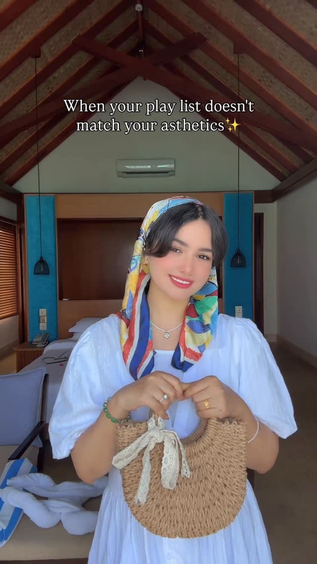 Post 5 by Mahzaib美月 on Instagram (video)