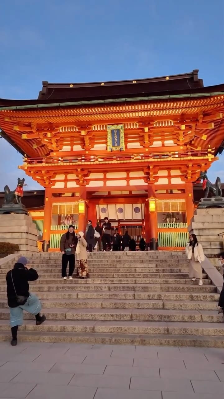Post 5 by Travel Blog on Instagram (video)