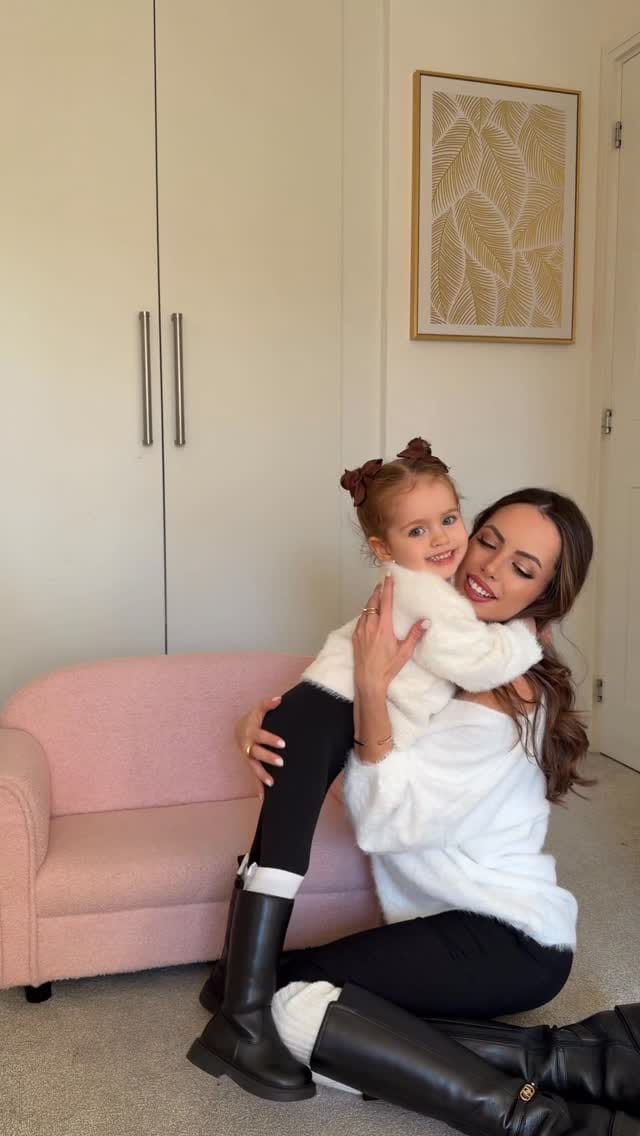 Post 4 by Sienna Hollen on Instagram (video)