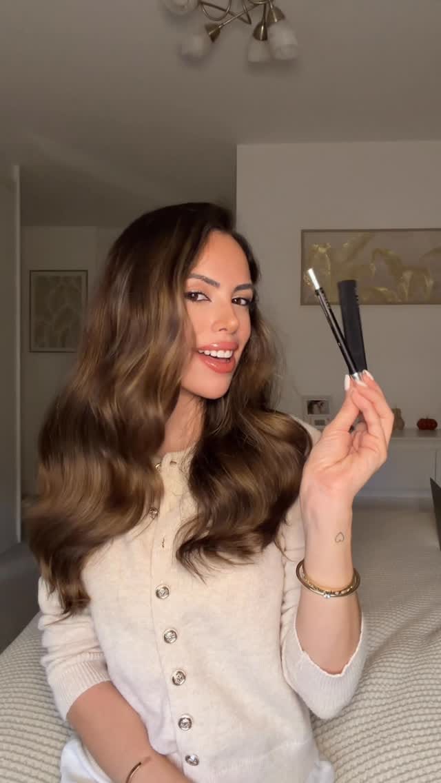 Post 3 by Sienna Hollen on Instagram (video)