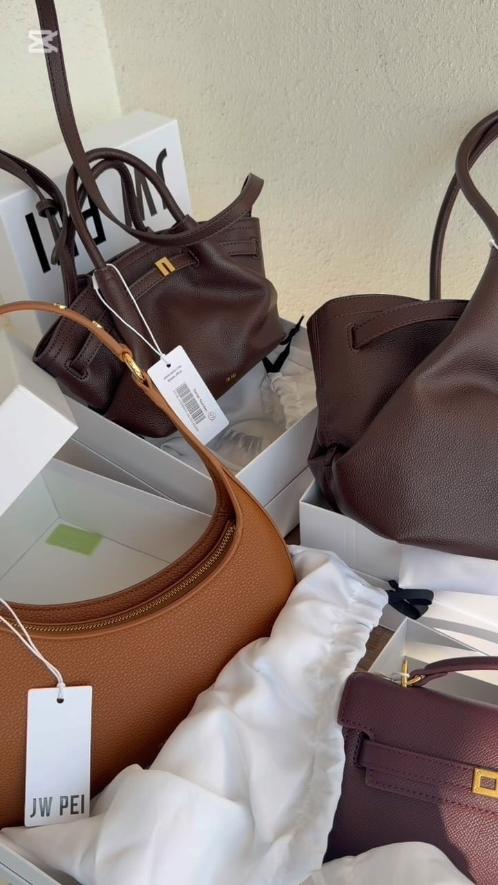 Post 2 by MIA Shop خريد از دبى on Instagram (video)