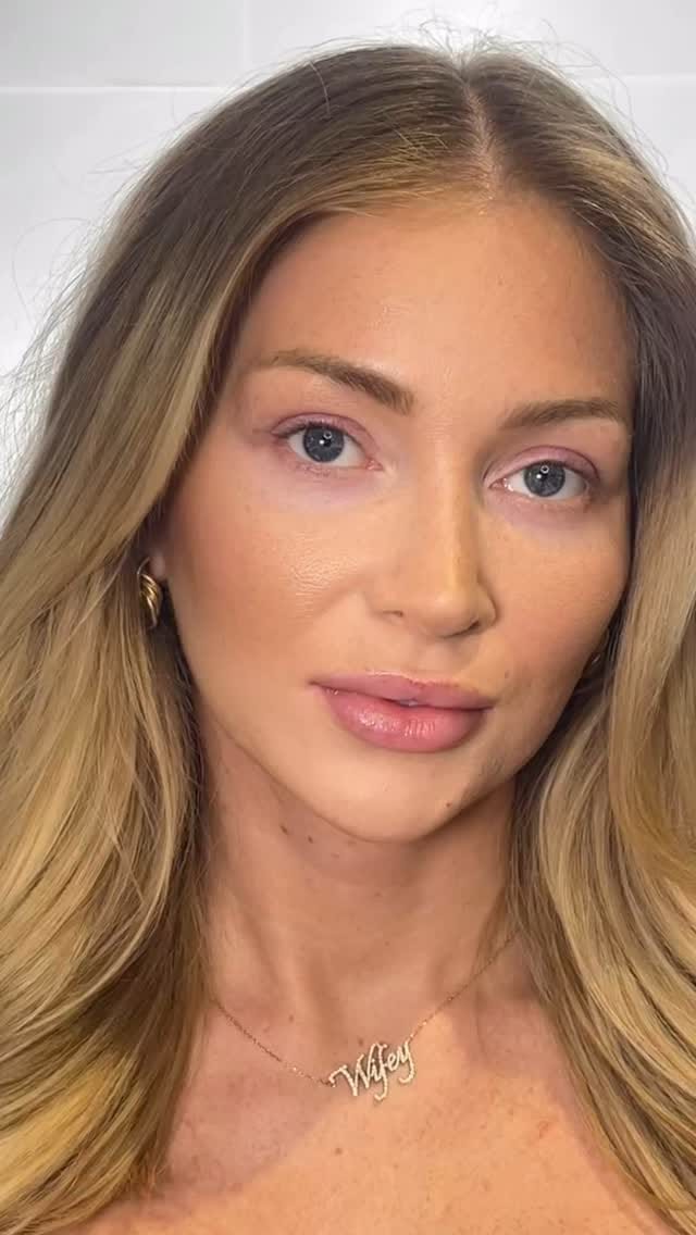 Post 4 by EYELASH EXTENSIONS DUBAI 🇦🇪 Nº𝟏  НАРАЩИВАНИЕ РЕСНИЦ ДУБАЙ🇦🇪 on Instagram (video)