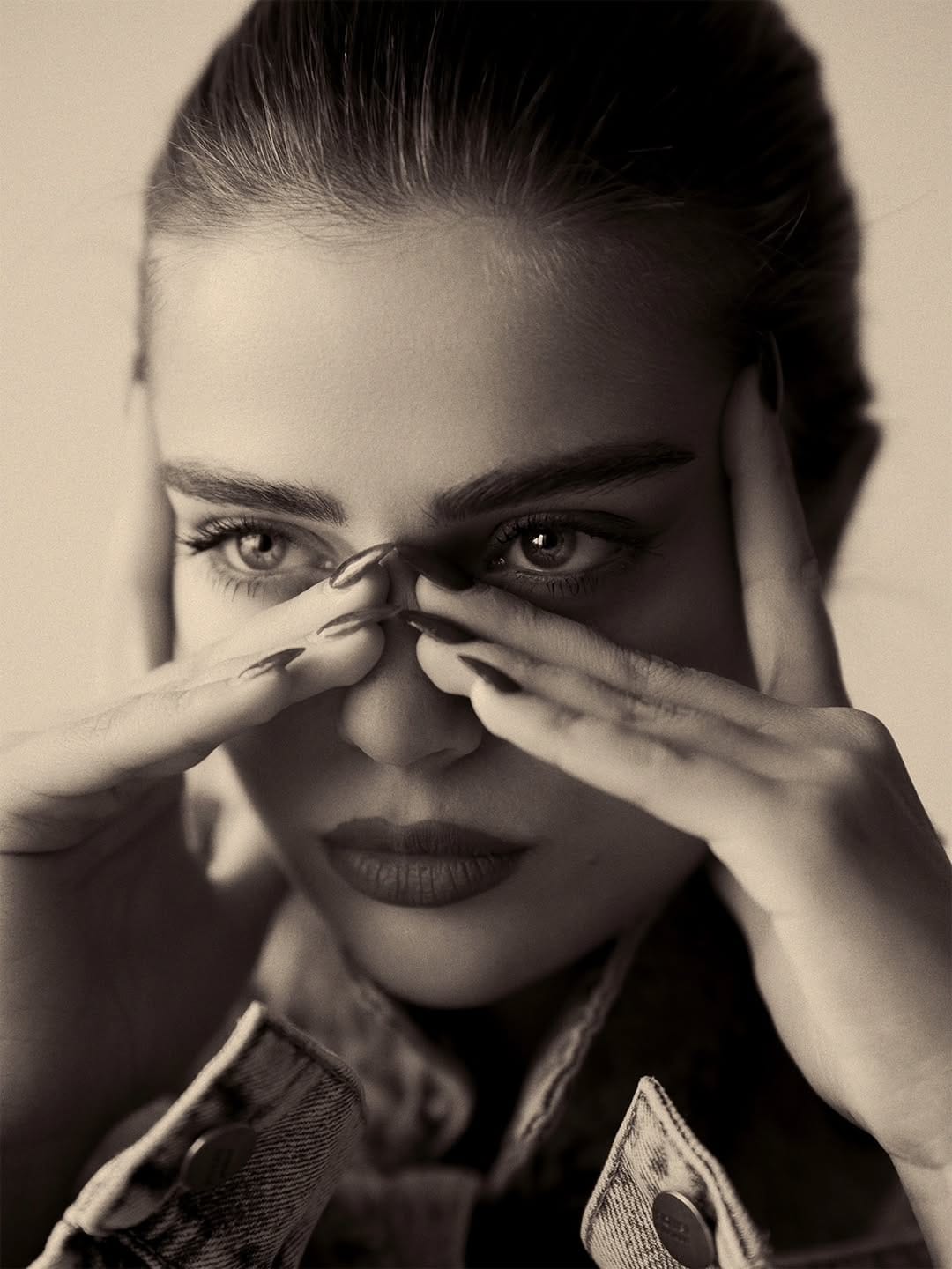 Post 2 by Mehran Hadad◾Portrait | Video on Instagram (carousel)