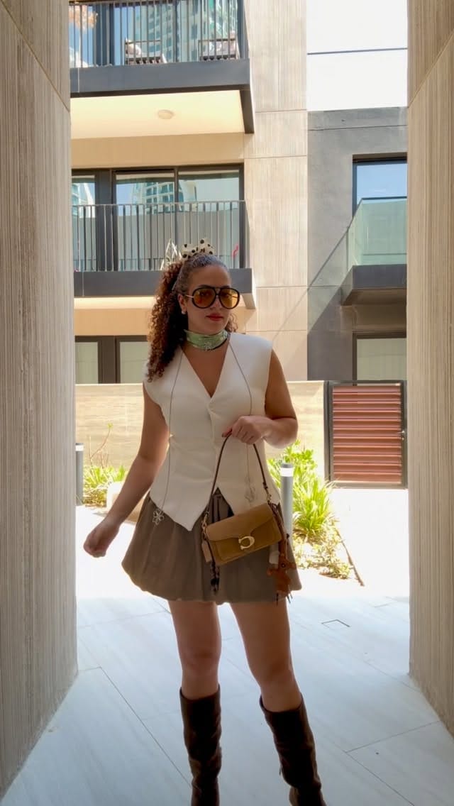 Post 9 by Amira Kamal on Instagram (video)