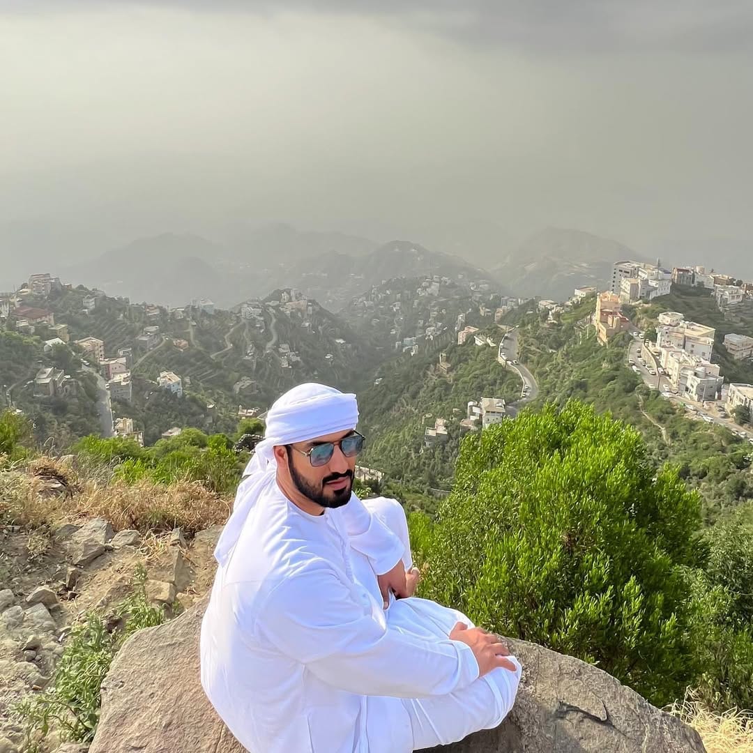 Post 6 by Khalil AlMaamari on Instagram (image)