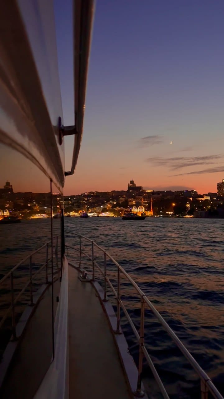 Post 5 by Khalil AlMaamari on Instagram (video)
