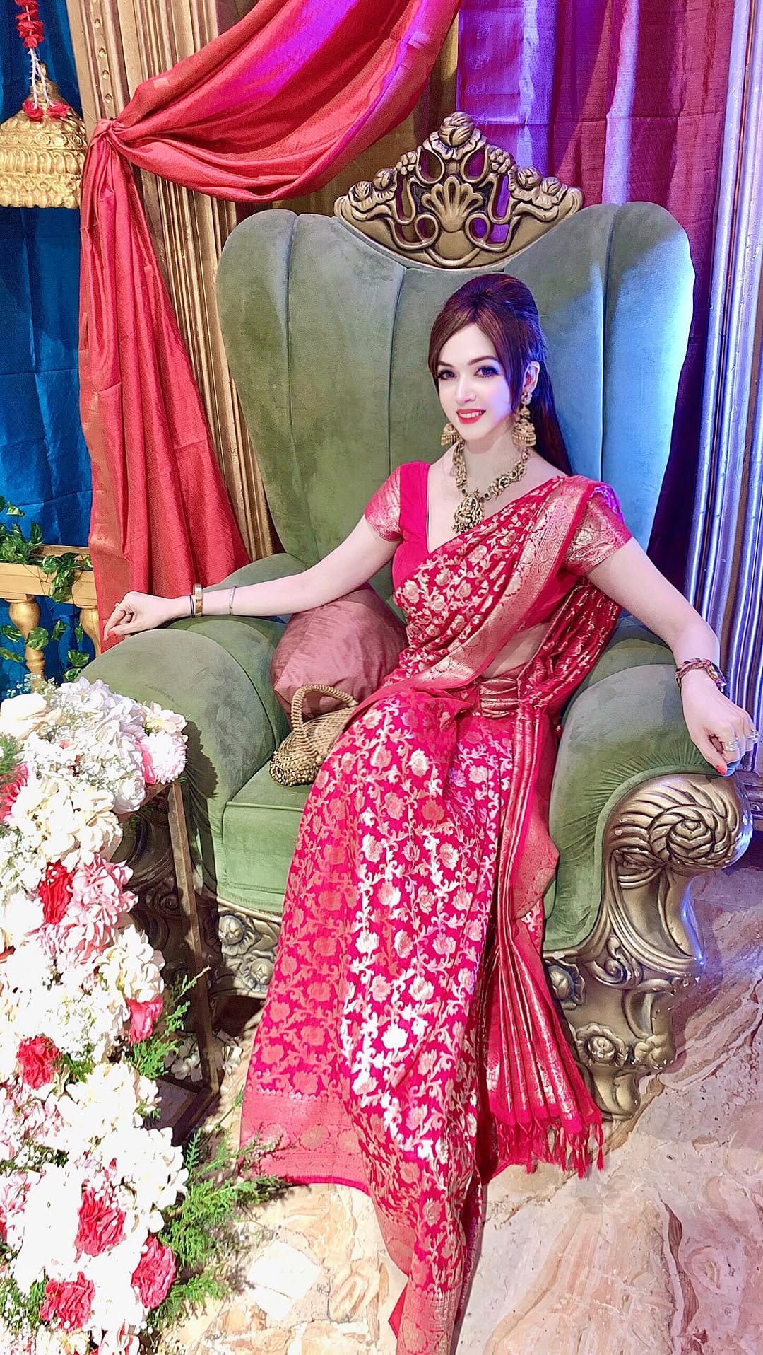 Post 8 by Tania Balaji 🧿 on Instagram (video)