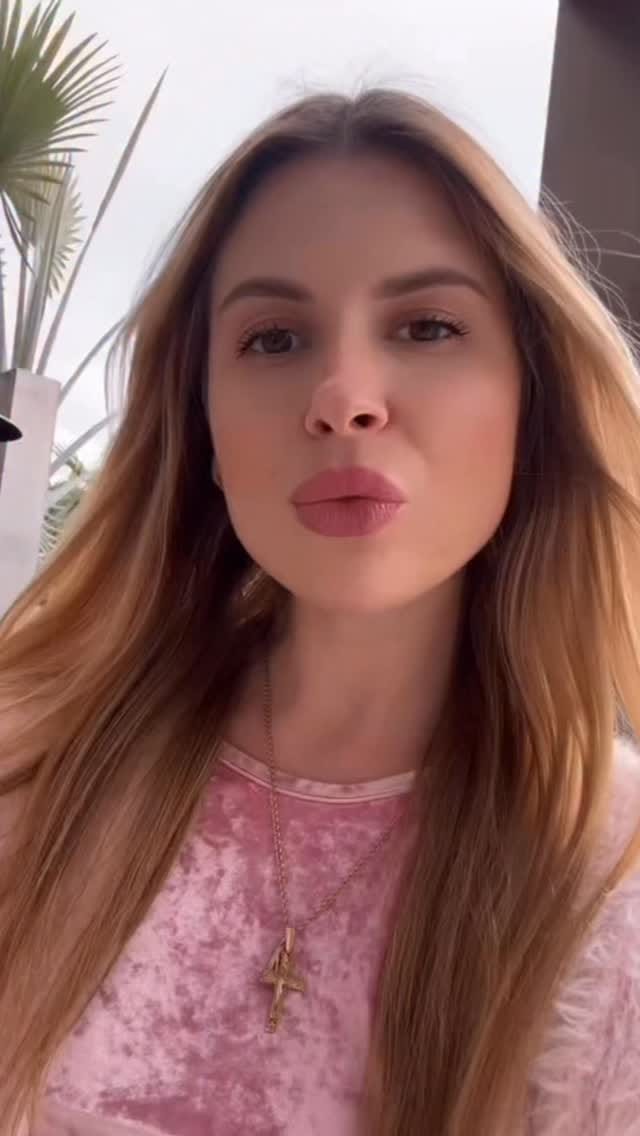 Post 9 by Alina Yanchuk on Instagram (video)